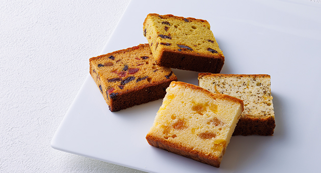 【フルーツケーキ リニューアル】4種の味わいに生まれ変わりました