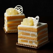 洋梨のショートケーキ